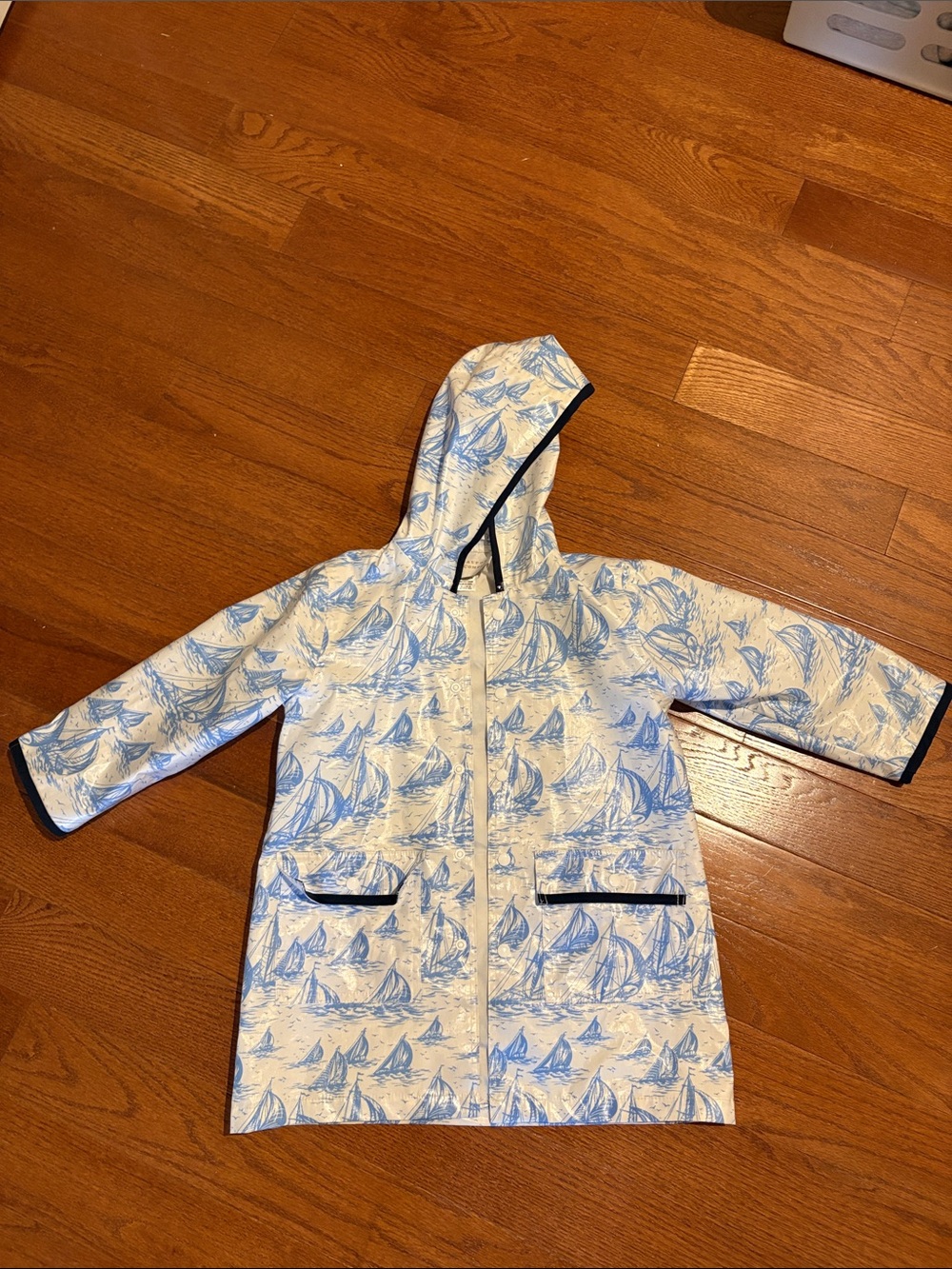 The Beaufort Bonnet Company Kids Sailboat Raincoat in White and Blue